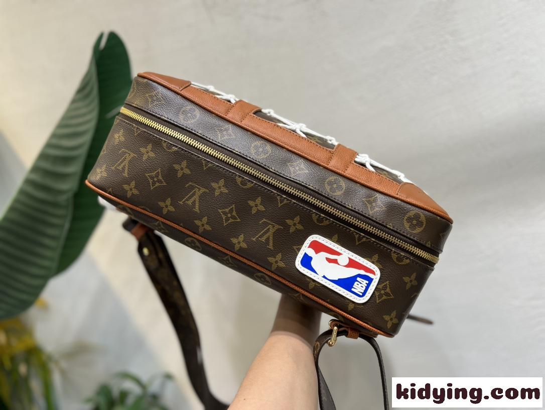 LVxNBA ルイ・ヴィトン「シューズ・ボックス バックパック」M45784 スーパーコピー-1
