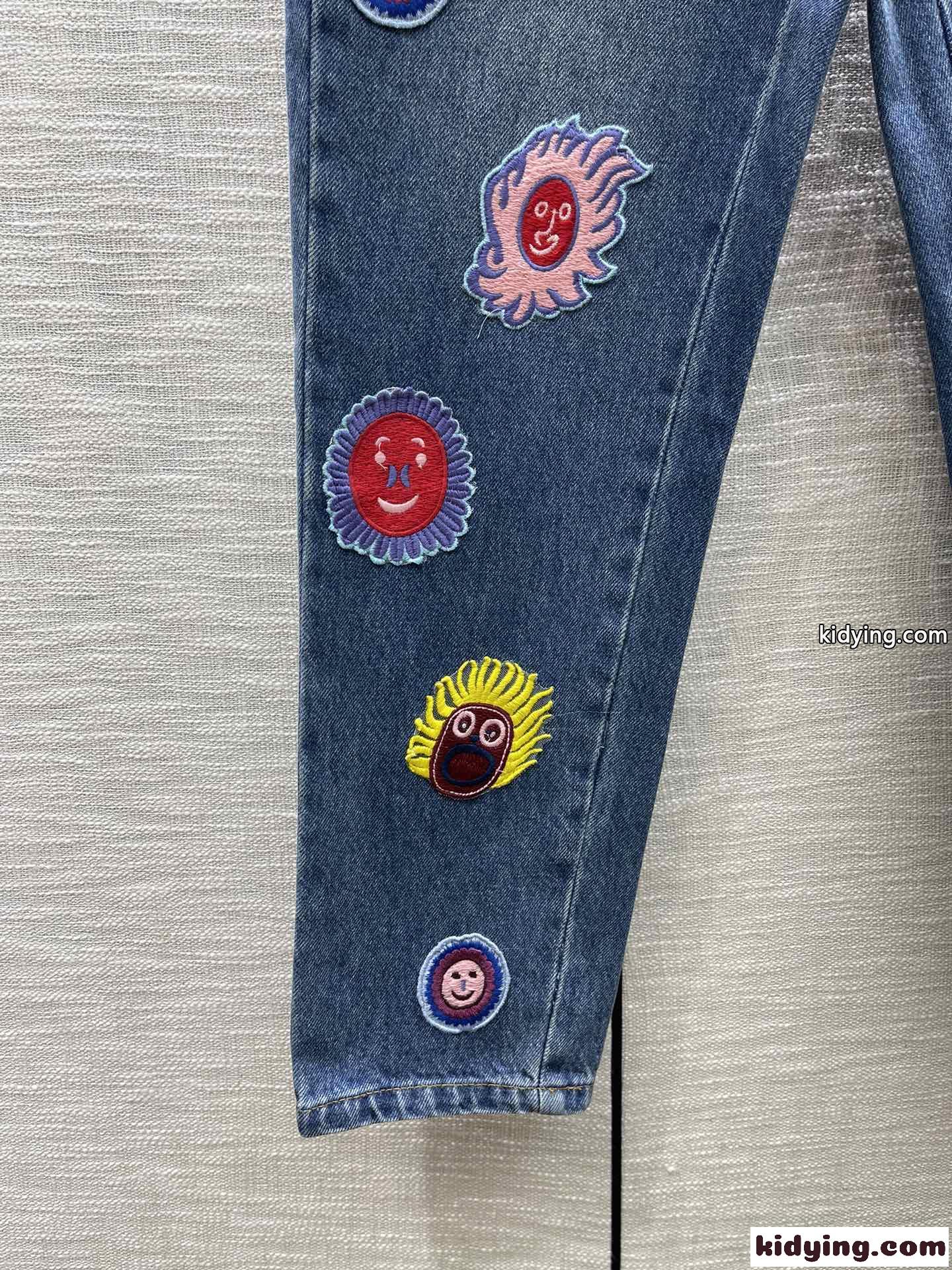 LV × YK フェイスパッチジーンズ ルイ・ヴィトン ジーンズ コピー レディース デニムパンツ-2