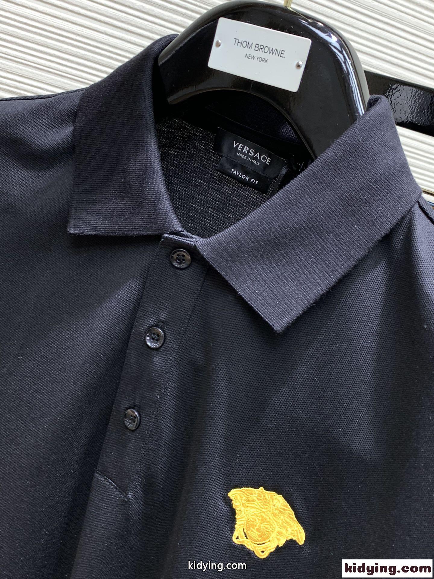 ヴェルサーチェ Tシャツ コピー シンプル 着心地いい メドゥーサ 刺繍 メンズ 半袖 ポロシャツ-2
