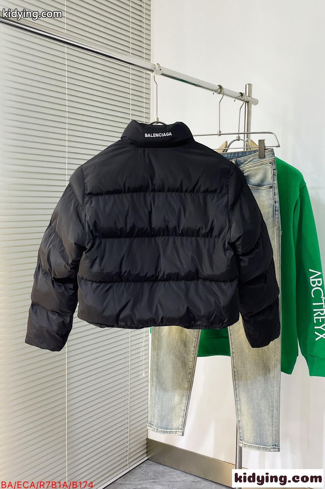 SHRUNK PUFFER ジャケット バレンシアガ ダウンジャケット コピー ブラック-1