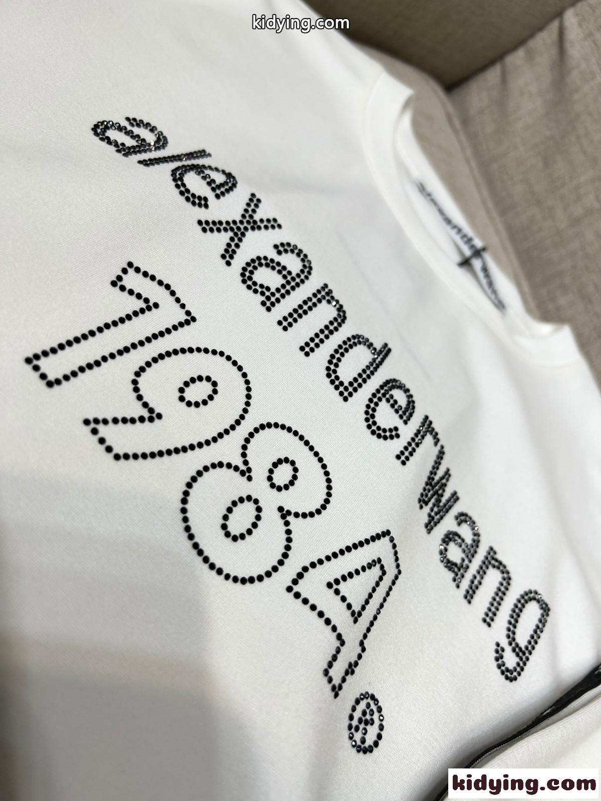 おしゃれ カジュアル ロゴ 半袖Tシャツ カジュアルパンツ アレキサンダーワング セットアップ コピー スポーツ 2点セット-3