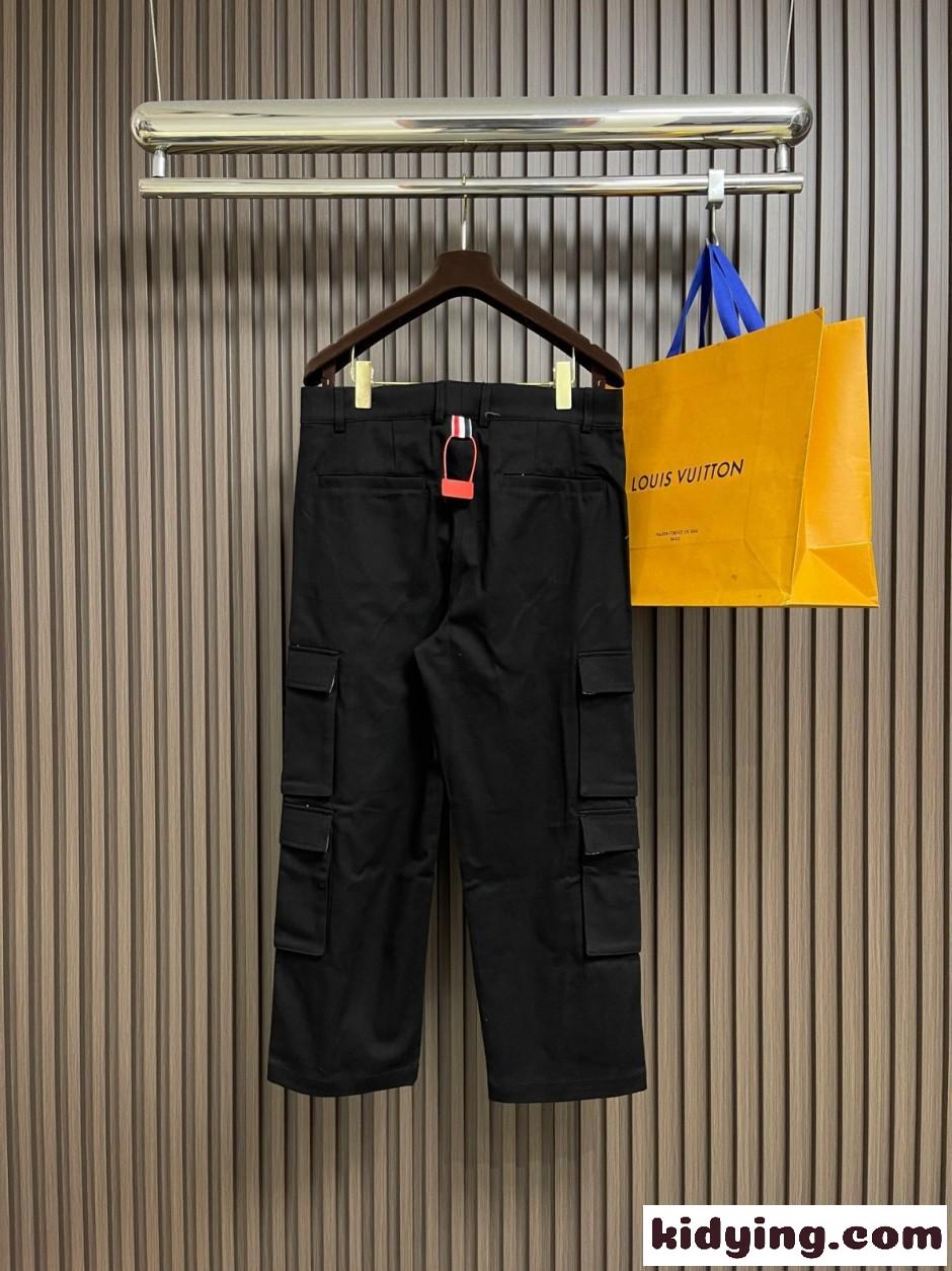 スタイリッシュ カジュアル カーゴパンツ トムブラウン パンツ 偽物 ブラック-1