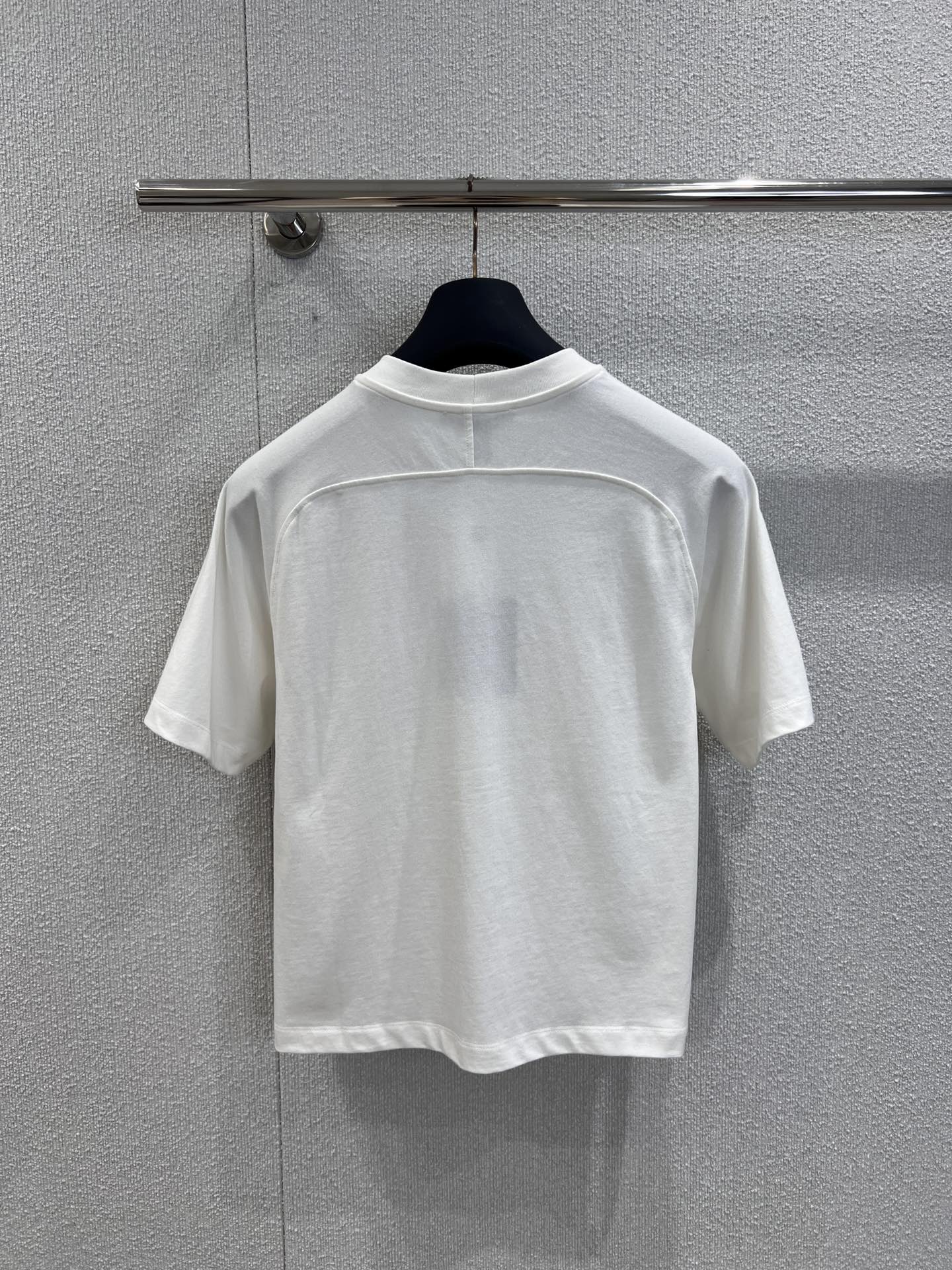 シグネチャー ポケット クロップトップ ルイ・ヴィトン Tシャツ スーパーコピー-0