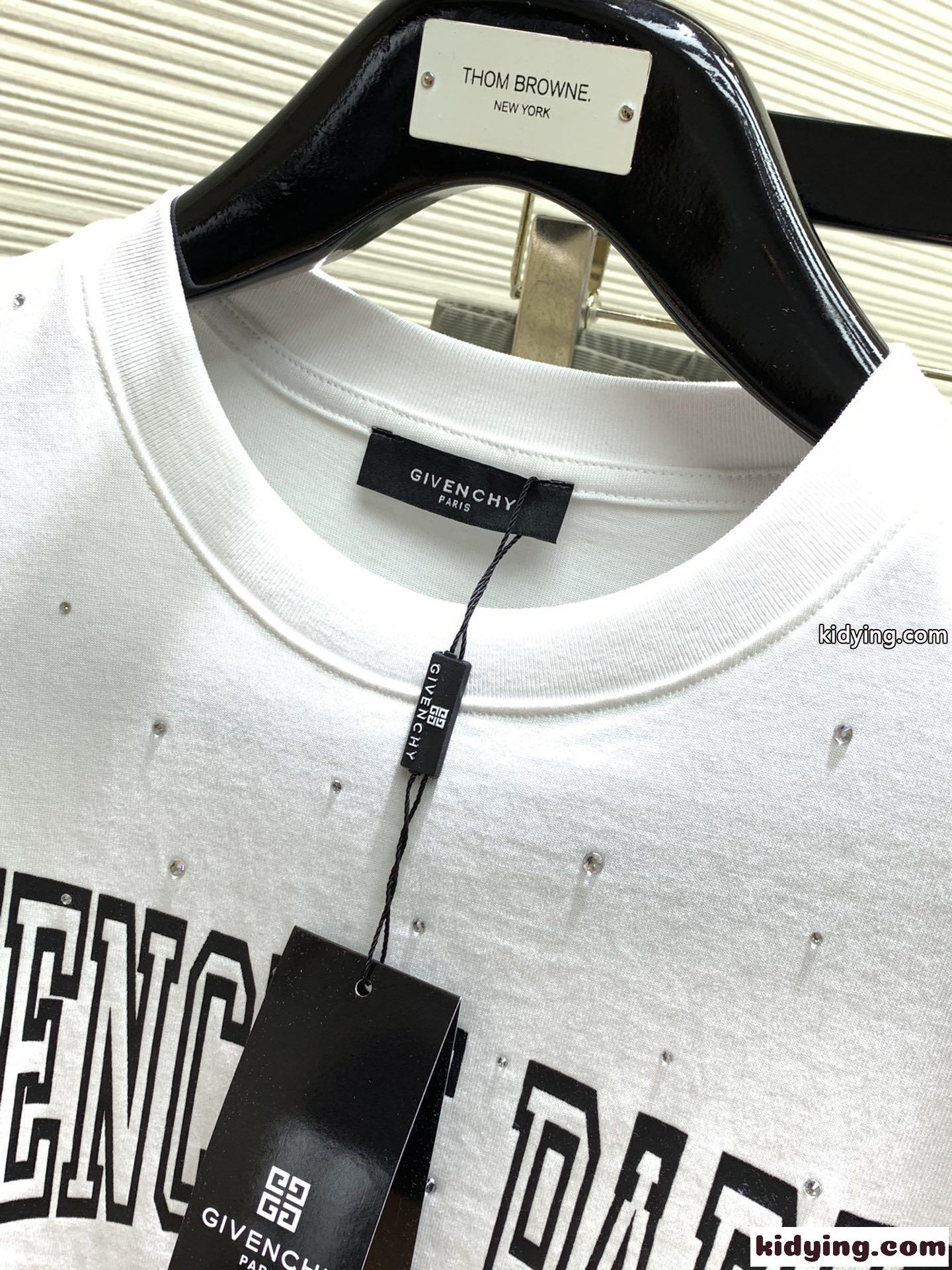 カジュアル ロゴ ジバンシィ Tシャツ コピー 男女兼用 おしゃれ クルーネック-1