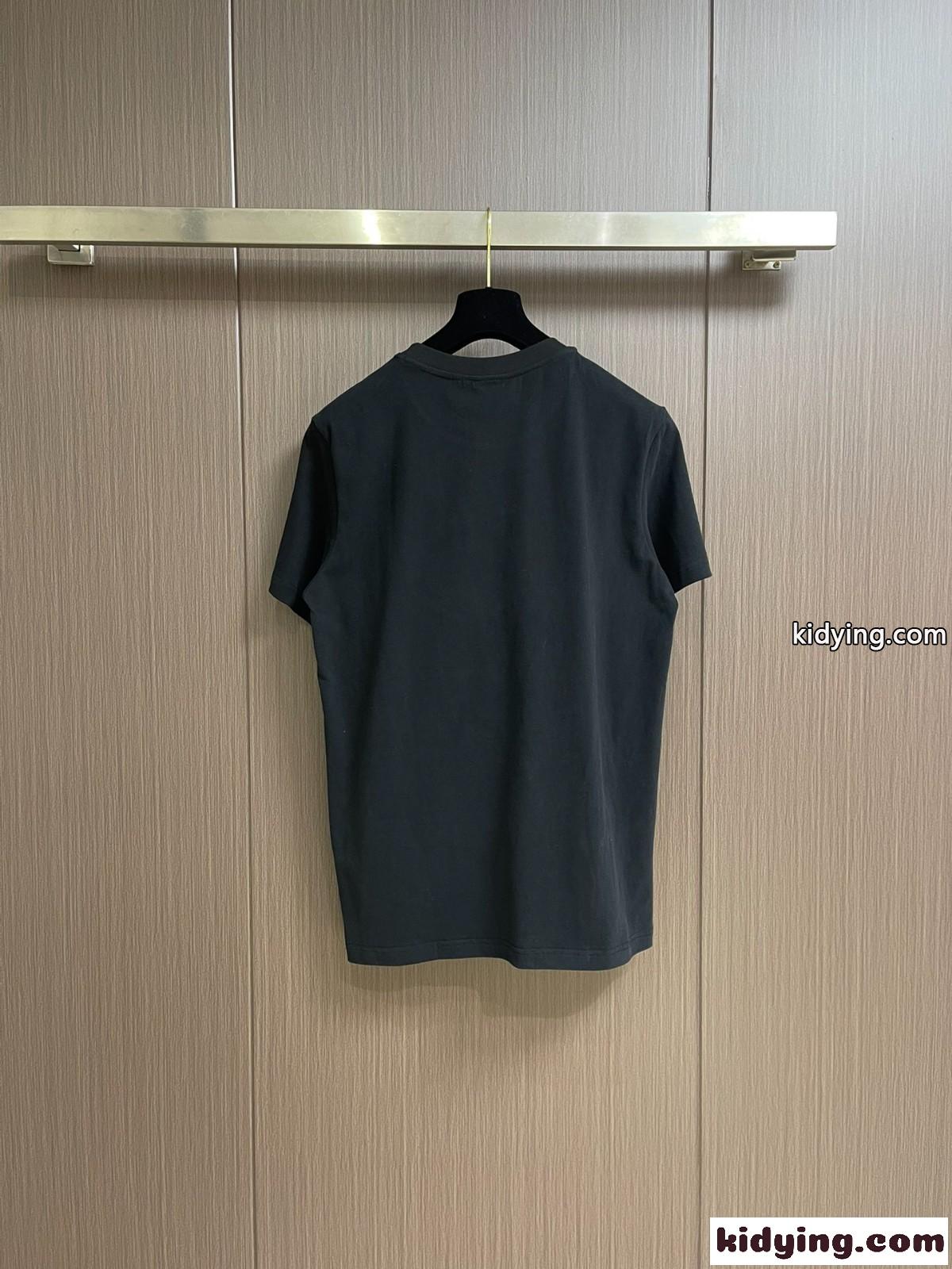 カジュアル おしゃれ モンクレール Tシャツ コピー クルーネック 半袖Tシャツ-1
