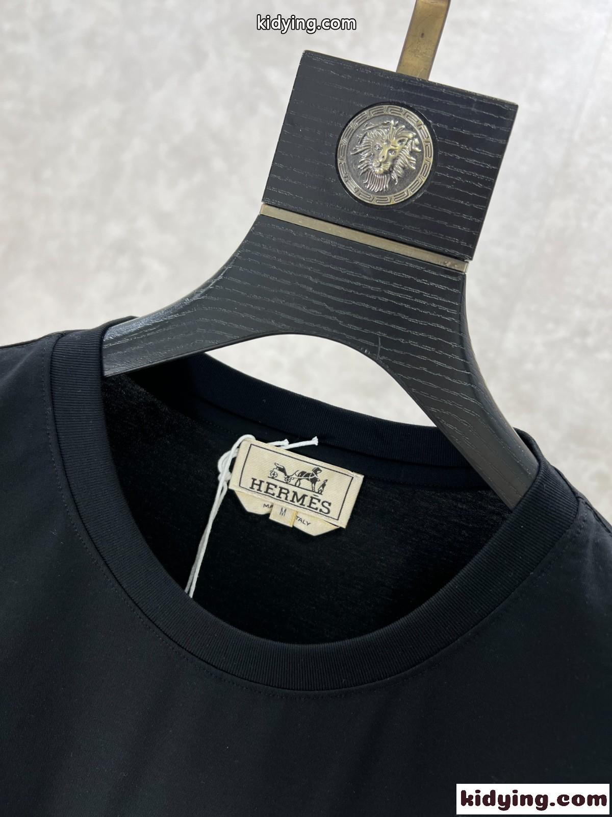 上品 カジュアル エルメス Tシャツ コピー クルーネック 半袖Tシャツ ブラック-3