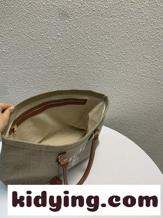 セリーヌ バッグ 茶色コピー CABAS CELINE 横柄なプリント帆布と小さな牛革手袋の肩や手に入れます-0