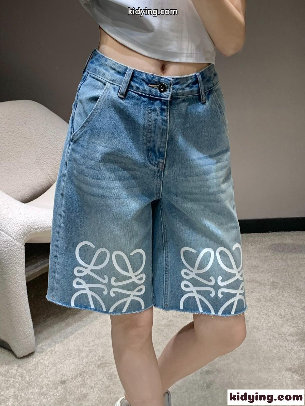 デニム ショートパンツ ロエベ パンツ コピー ゆったり 合わせやすい-0