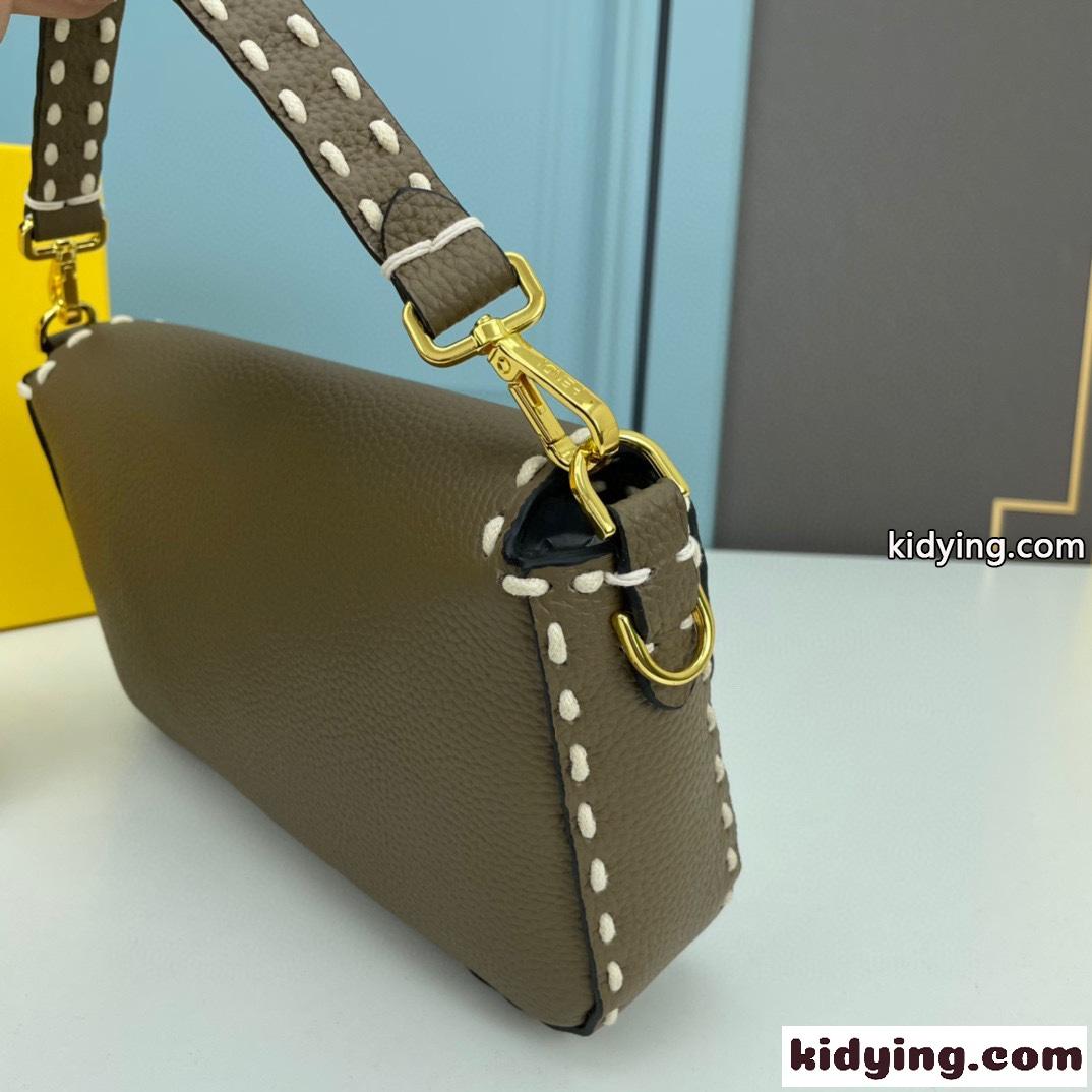 人気 FENDI フェンディ ハンドステッチ ミディアム バゲットバッグ コピー-2