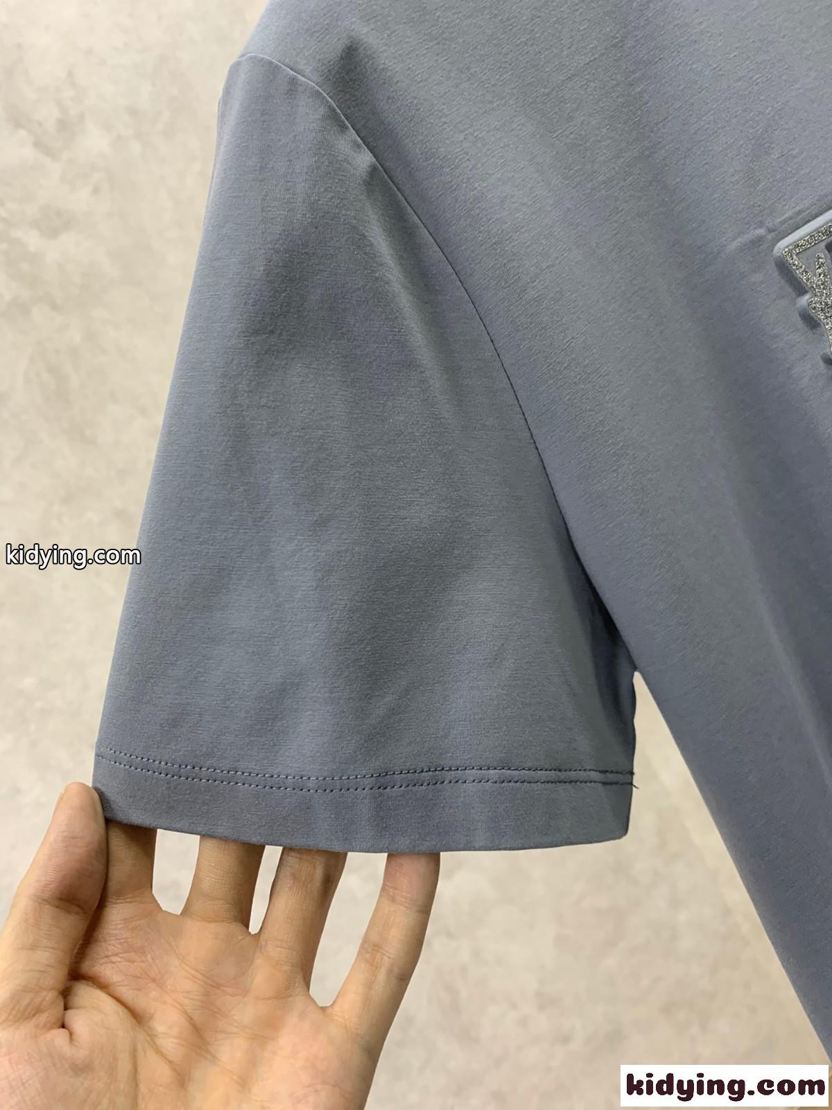 シンプル ロゴ 合わせやすい クルーネック サルヴァトーレ・フェラガモ Tシャツ コピー 半袖Tシャツ グレー-3