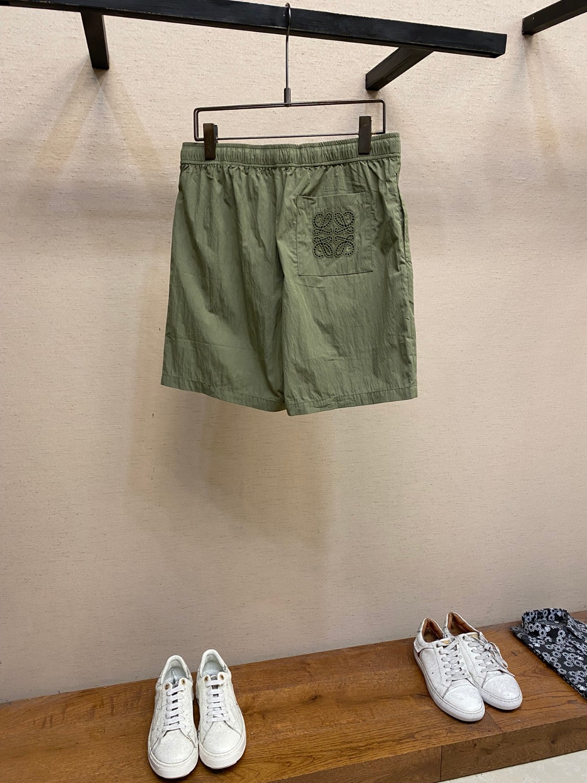 定番 カジュアル メンズ ショーツ ロエベ パンツ コピー ショートパンツ グリーン-2