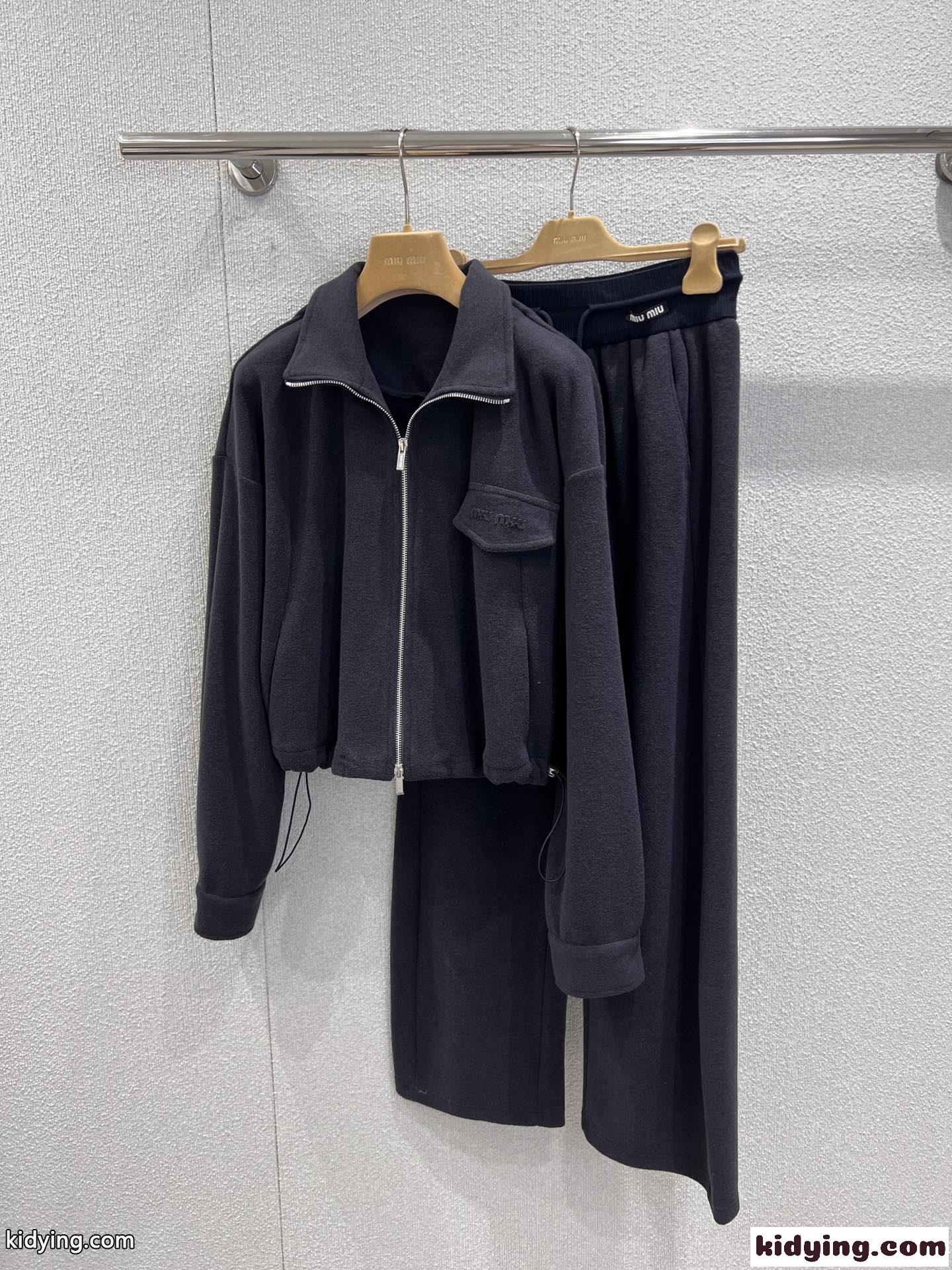 クロップドジャケット＆イージーパンツ ミュウミュウ セットアップ コピー 上下セット-4