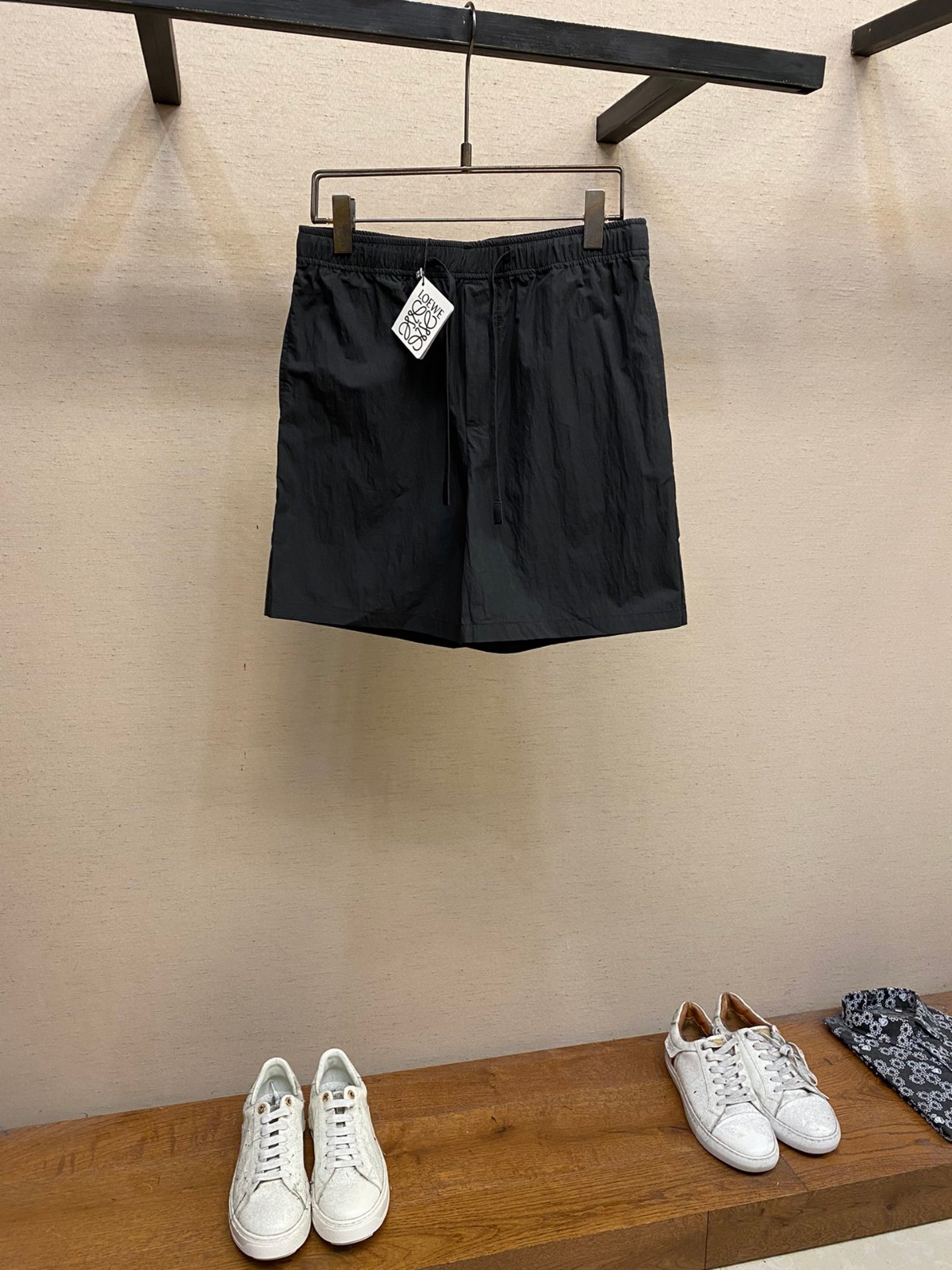 定番 カジュアル メンズ ショーツ ロエベ パンツ コピー ショートパンツ ブラック-1