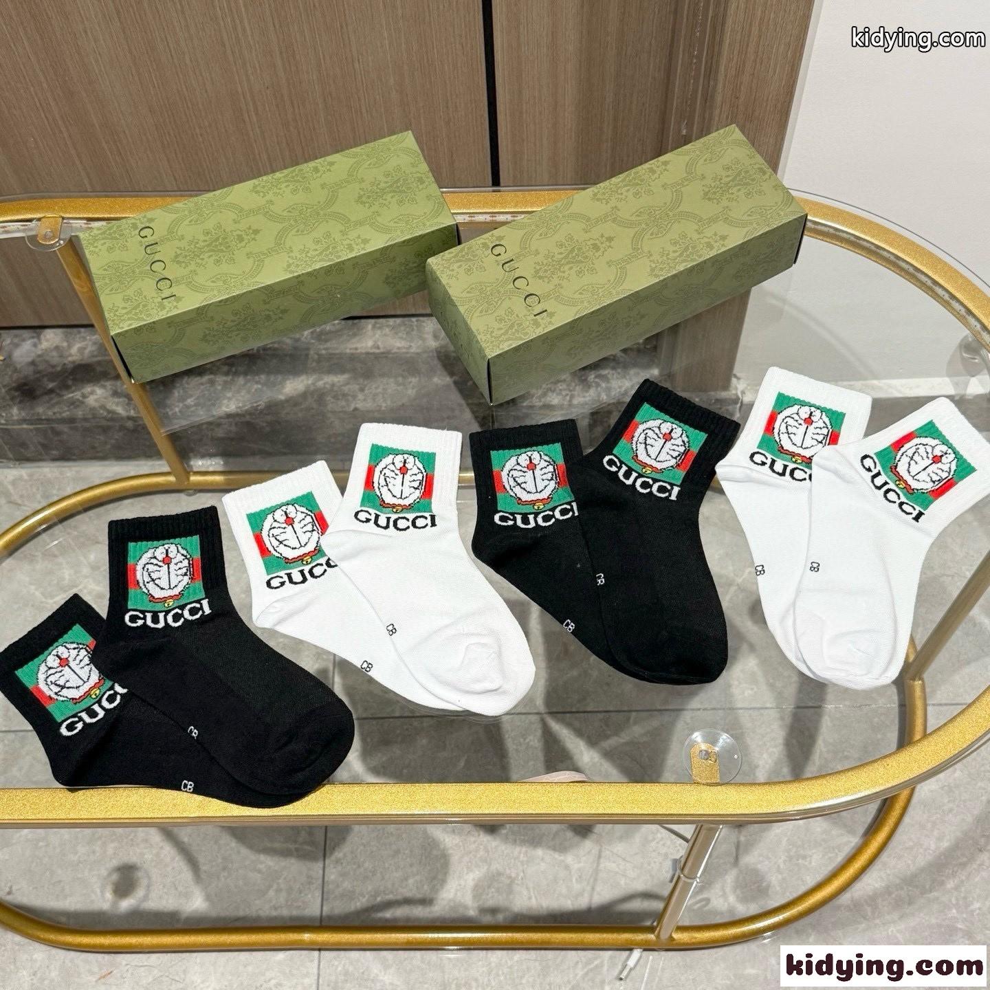 Gucci × ドラえもん 4足セット ソックス グッチ 靴下 偽物 合わせやすい-2