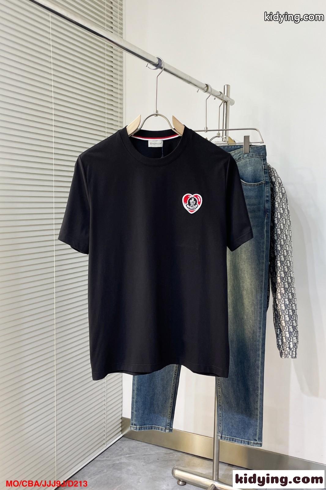 モンクレール Tシャツ コピー カジュアル 定番 刺繍入り 半袖Tシャツ-0