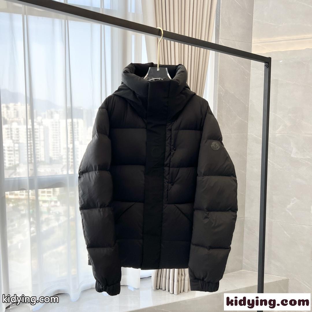 22FW MADEIRA フード付 メンズ ショートダウンジャケット モンクレール ダウンジャケット コピー ブラック-0