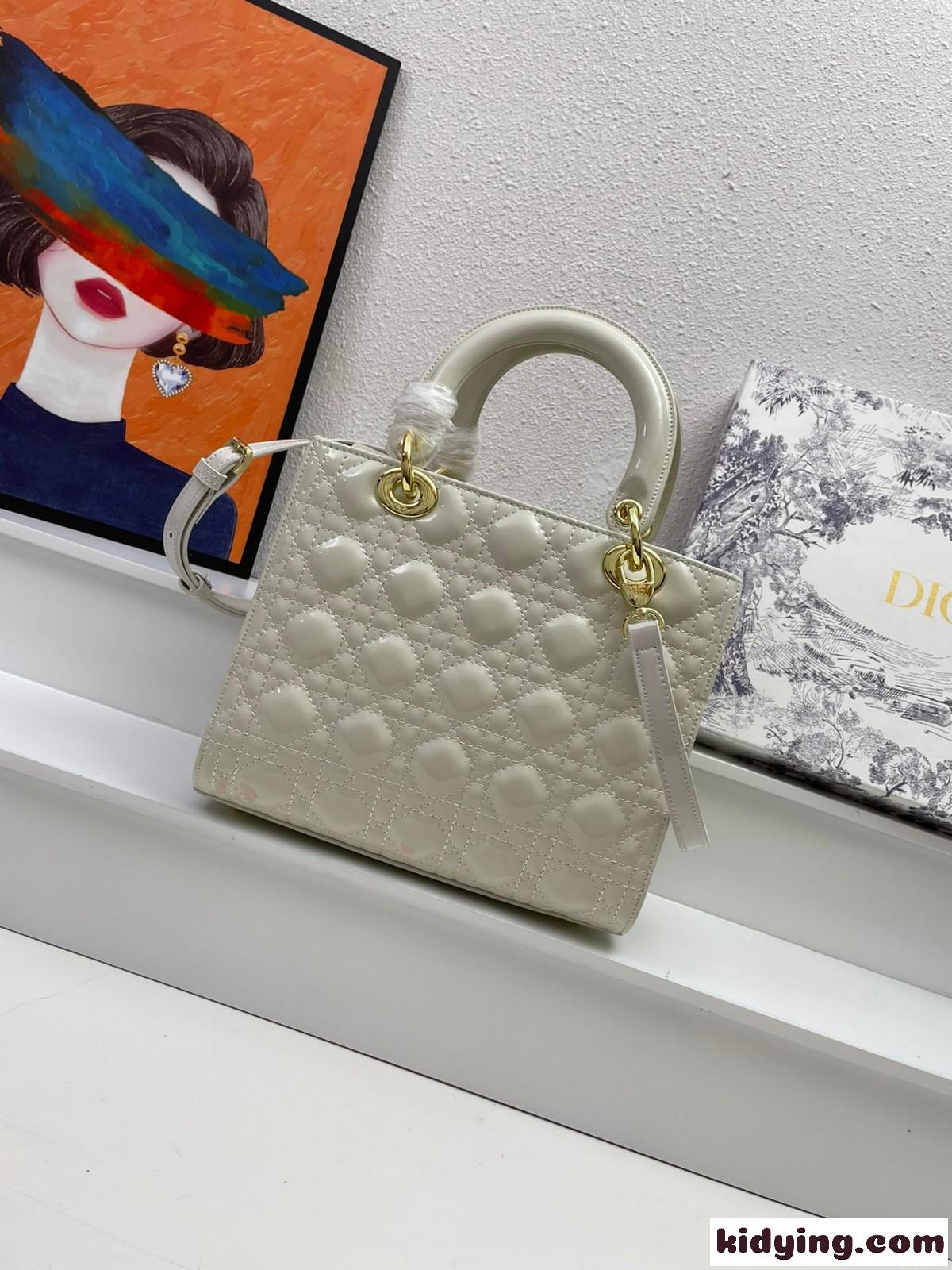 LADY DIOR パテントレザー ミディアムバッグ クリスチャン・ディオール バッグ コピー ハンドバッグ ホワイト-1
