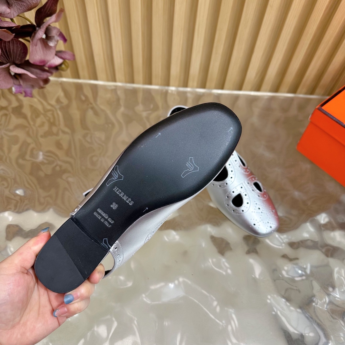 洗練された 上品 エルメス Kim パンプス スーパーコピー レディースシューズ シルバー-3