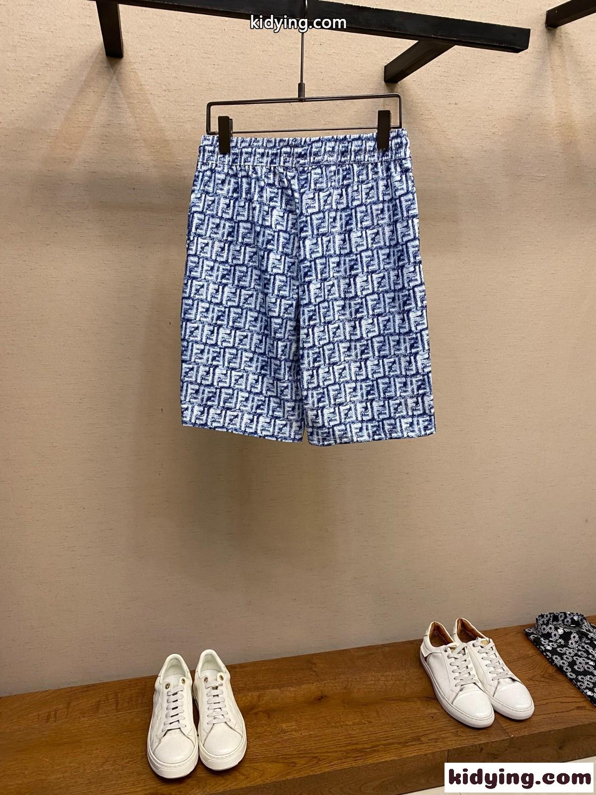 上品 カジュアル FFロゴ ショートパンツ フェンディ パンツ 偽物 合わせやすい-1