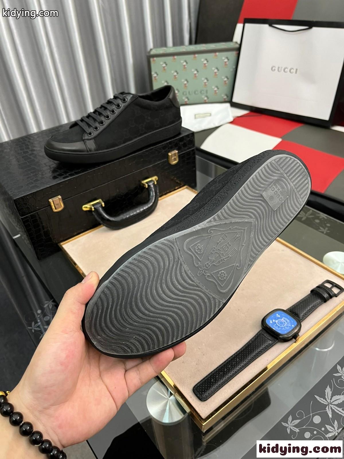 カジュアル おしゃれ 軽量 グッチ スニーカー コピー レースアップ メンズ ローカット 靴-1