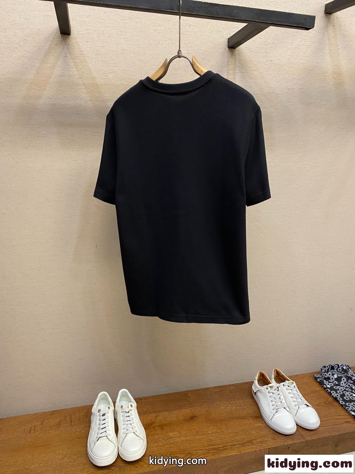 洗練された クルーネック 半袖Tシャツ プラダ Tシャツ 偽物 合わせやすい-0
