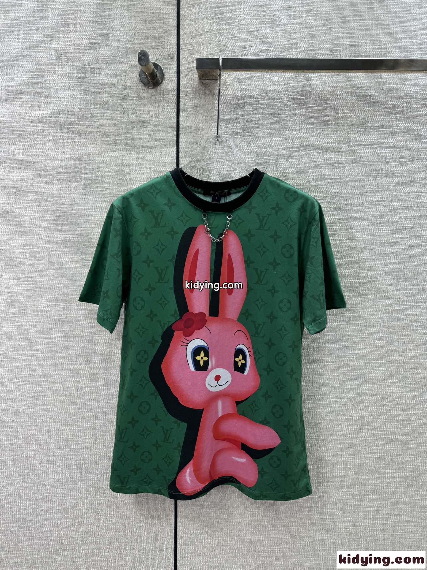 遊び心溢れる コットン Tシャツ ルイ・ヴィトン 半袖Tシャツ コピー クルーネック-1