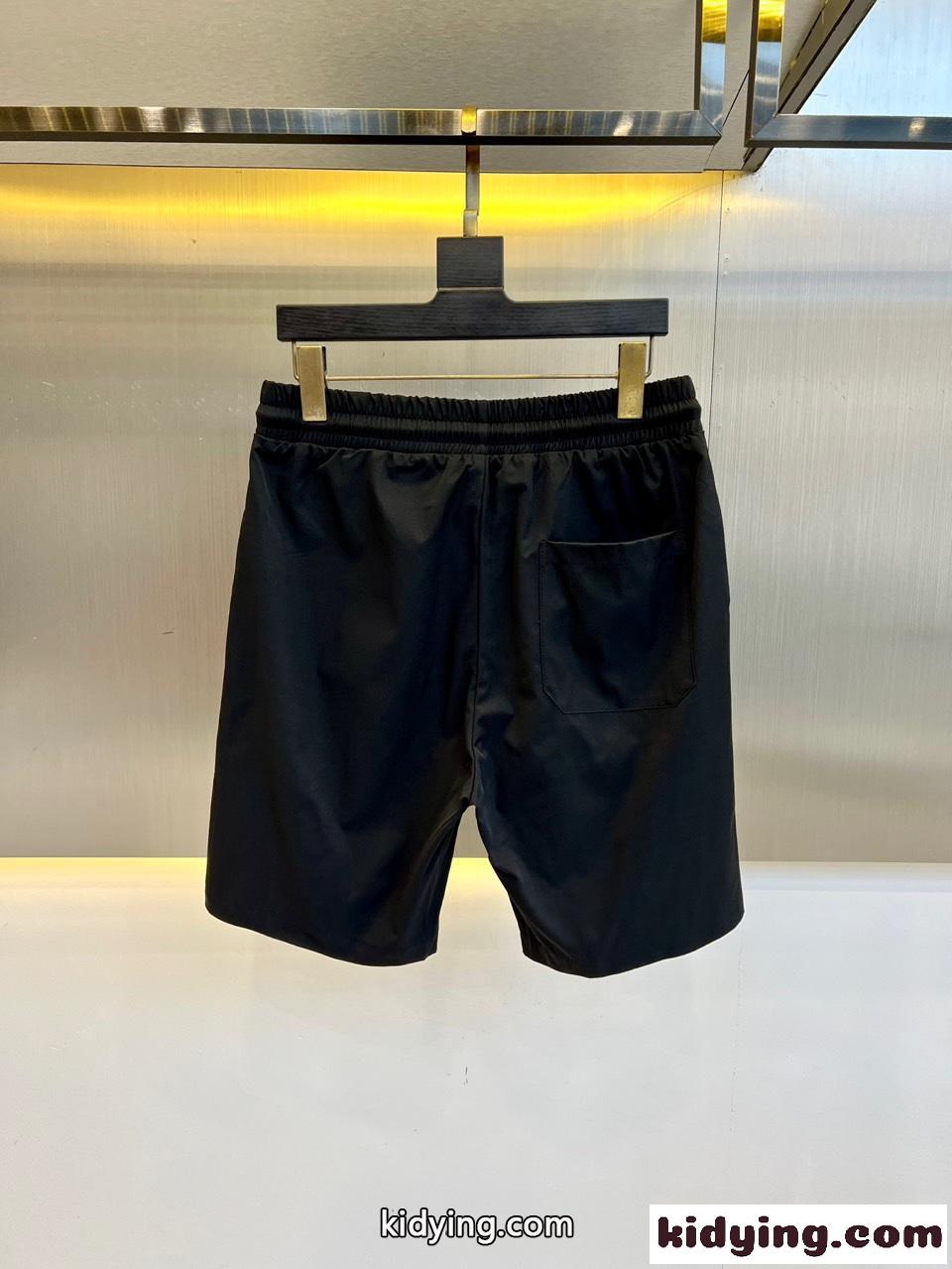 シンプル ロゴ入り ショートパンツ グッチ パンツ 偽物 メンズ ブラック-1