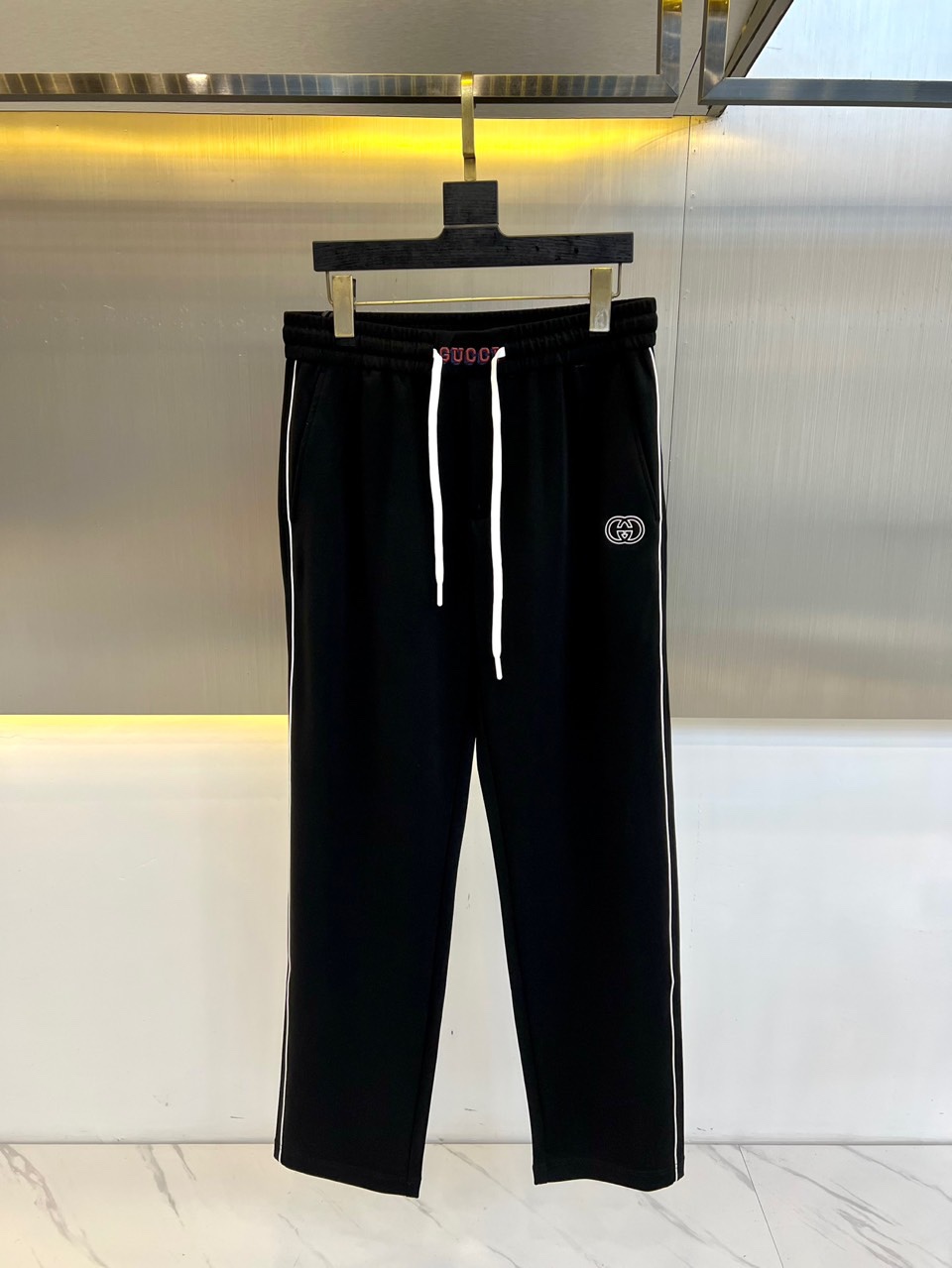 カジュアル ロゴ入り イージーパンツ グッチ パンツ コピー ブラック-0