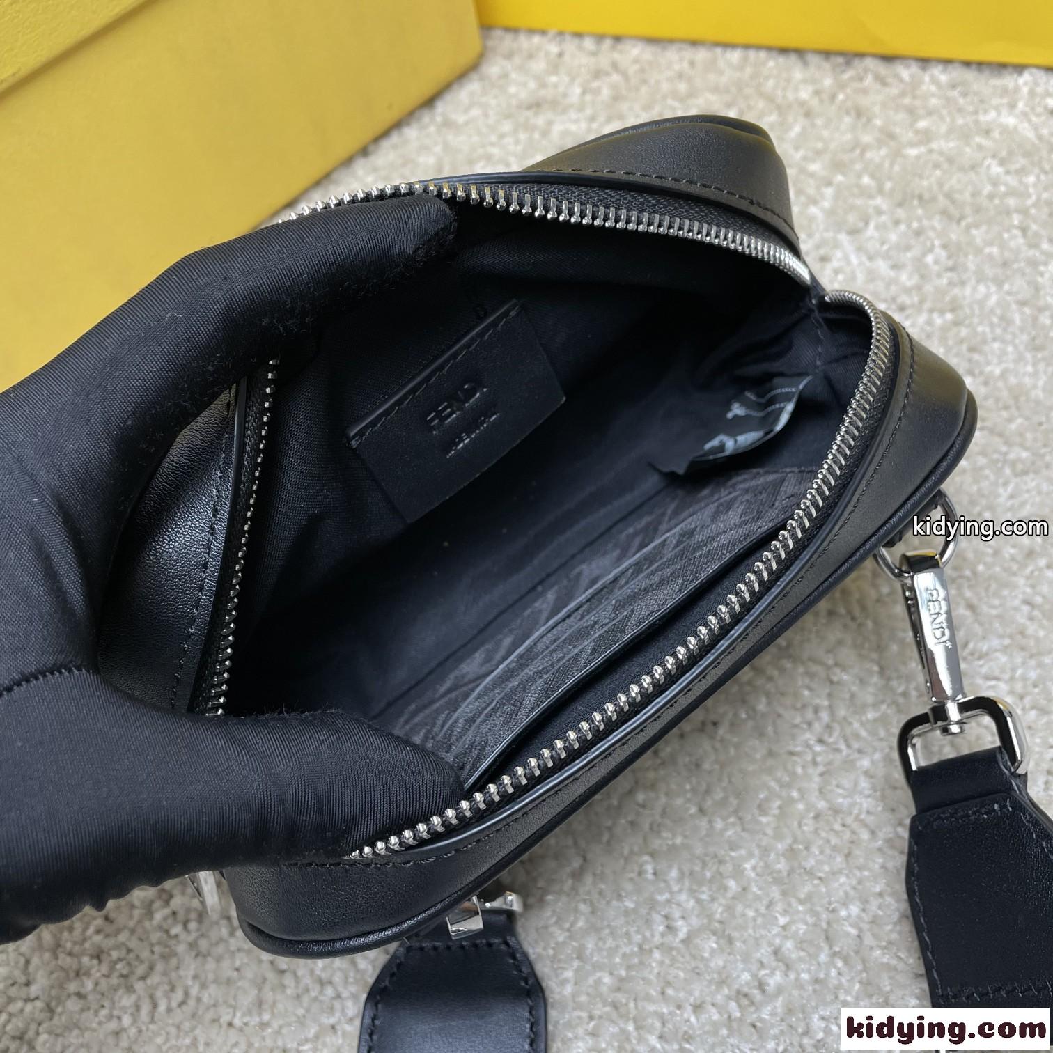 フェンディ バッグ 人気 コピー メンズ FENDI カメラケース スモール ショルダーバッグ-4