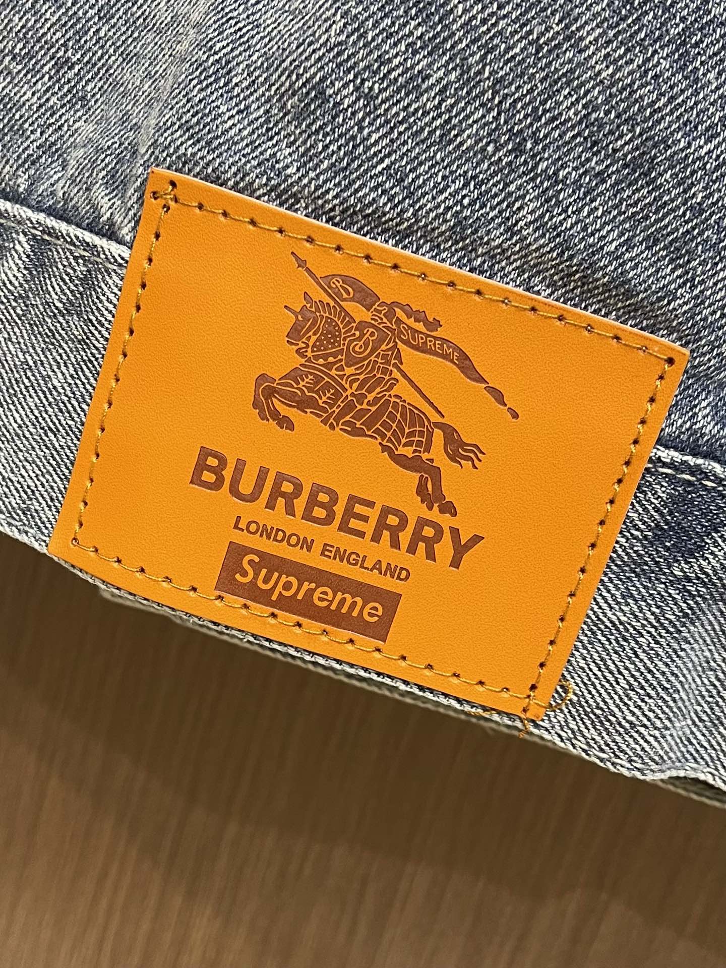 Burberry & supreme コラボ デニムジャケット バーバリー ジャケット コピー-4