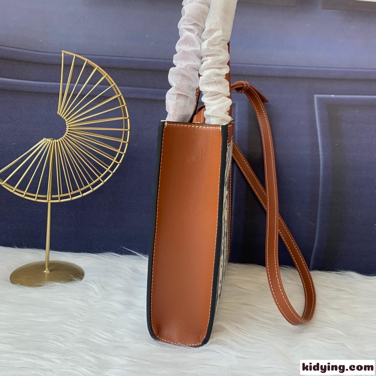 定番 おしゃれ ロゴ セリーヌ バッグ 人気 コピー レディース ショルダーバッグ トートバッグ カバン-0