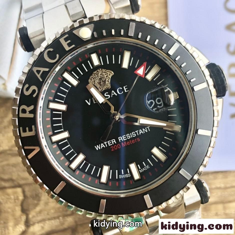 定番 スタイリッシュ ロゴ入り ヴェルサーチ 腕時計 偽物 46mm ウォッチ-4