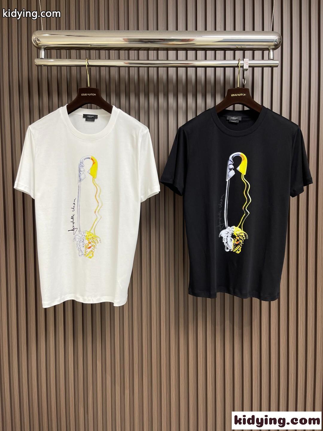 シンプル プリント クルーネック 半袖Tシャツ ヴェルサーチェ Tシャツ 偽物-2