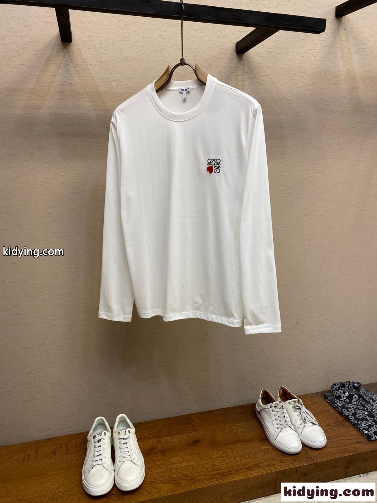 シンプル おしゃれ アナグラム ハート ロエベ Tシャツ コピー クルーネック 長袖Tシャツ-1