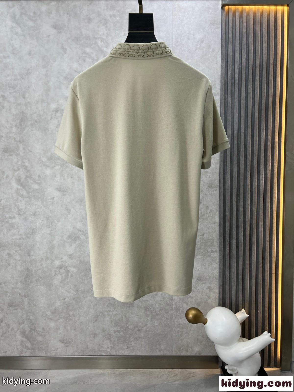 シンボル 定番 サルヴァトーレ・フェラガモ Tシャツ コピー 半袖 ポロシャツ ベージュ-1