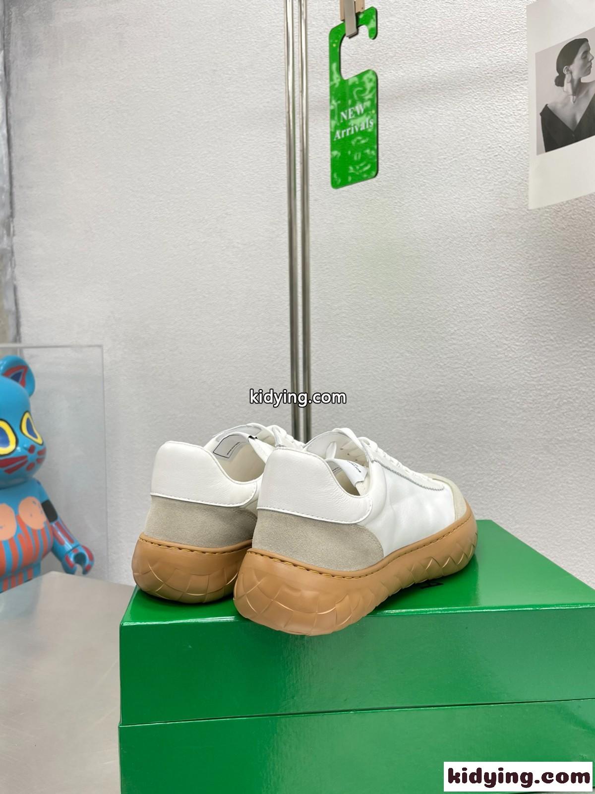 ボッテガ・ヴェネタ スニーカー スーパーコピー 人気 カジュアル レザー&スエード スニーカー-1