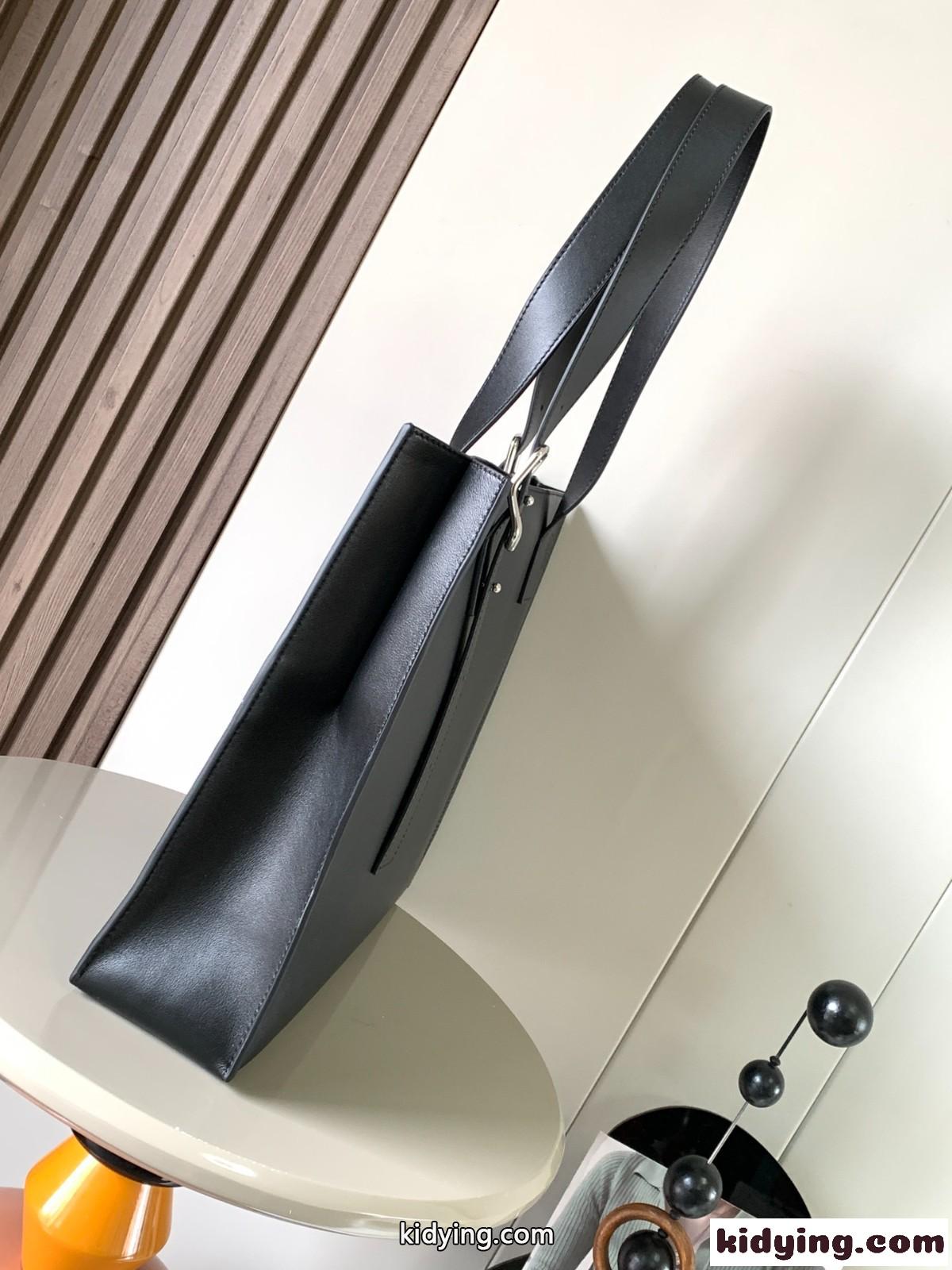 上品 バックルホリゾンタル トート ロエベ バッグ スーパーコピー-0