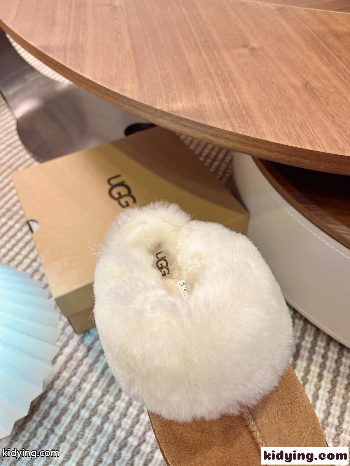 定番 UGG ムートン ファー スリッパサンダル アグ スーパーコピー レディースシューズ-3