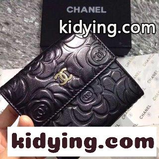 Chanelシャネルのコーナーモデル ツバキの花羊皮財布 内外全皮 シャネル 財布  使いやすいコピー コーナーデザインです-4
