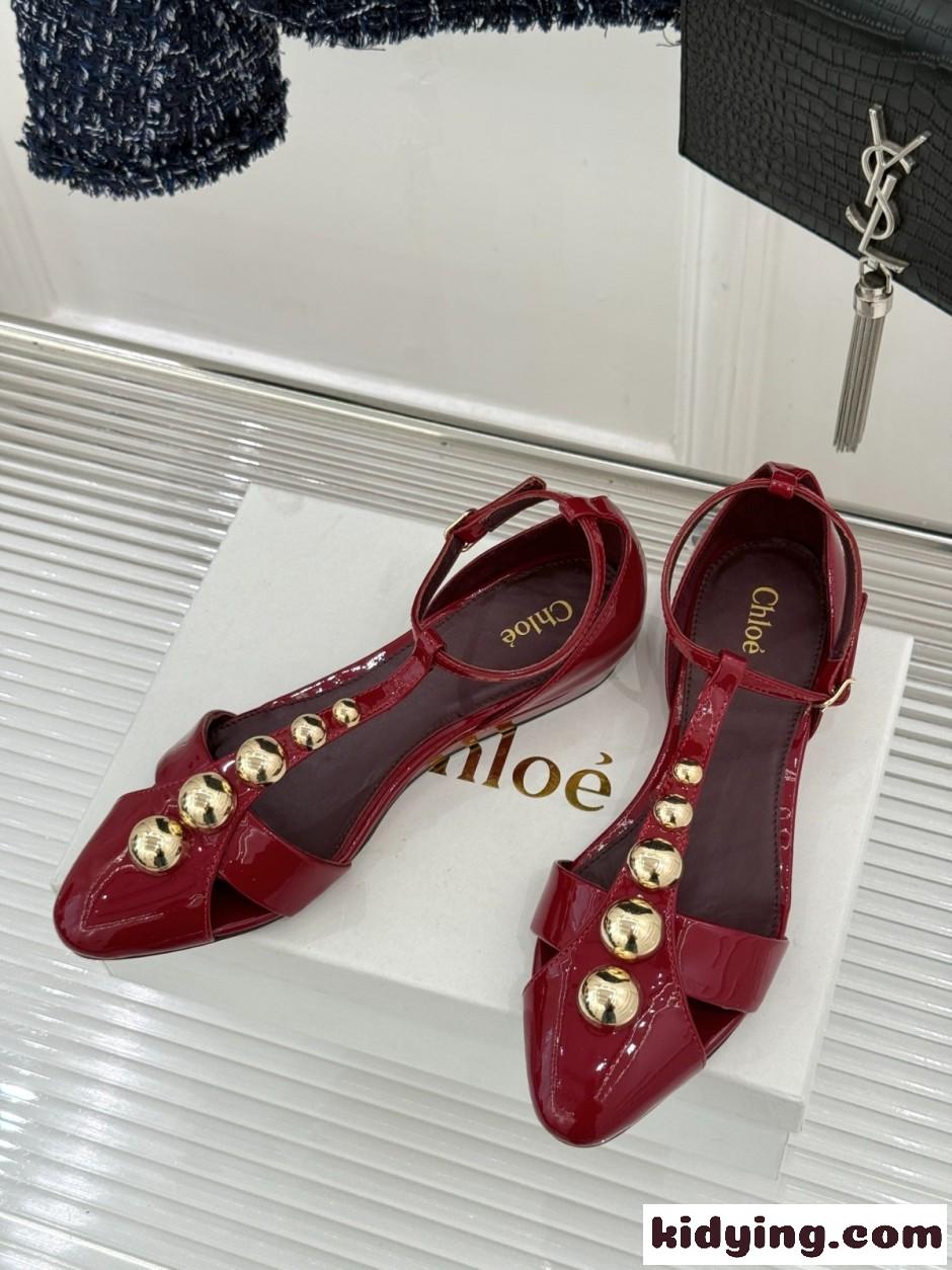 人気 洗練された クロエ CLEIAサンダル コピー パテントレザー レッド-1
