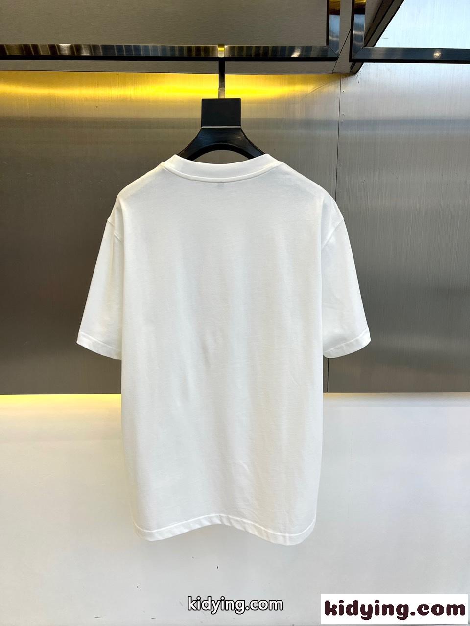 着心地いい 抗菌 ロゴプリント グッチ Tシャツ コピー 半袖Tシャツ ホワイト-4