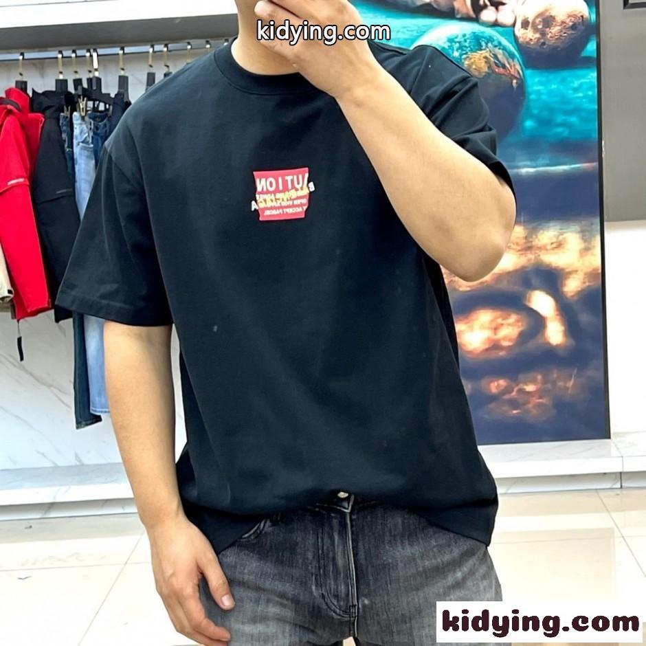 おしゃれ ロゴ クルーネック 半袖Tシャツ バレンシアガ Tシャツ 偽物 ブラック-1