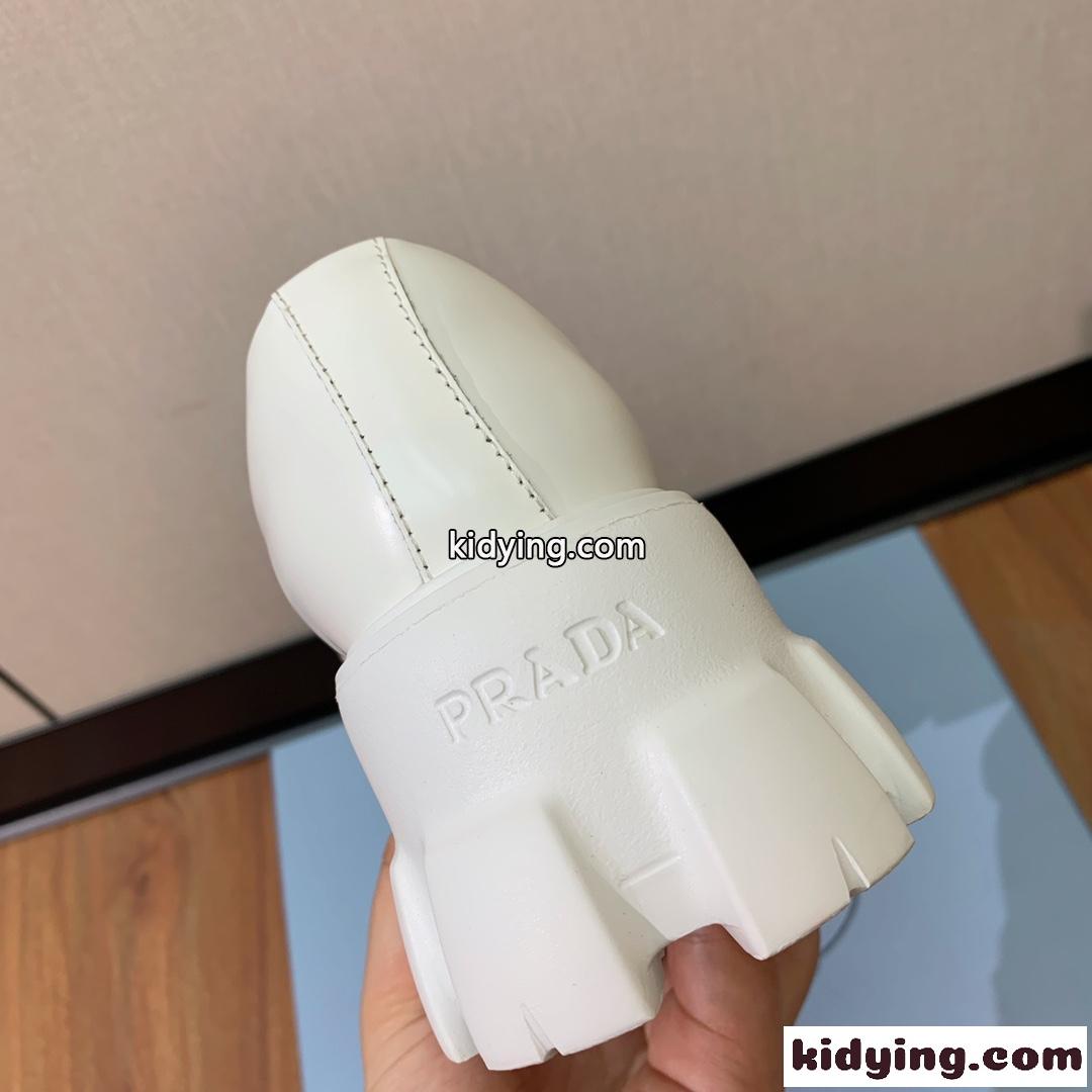大注目 プラダ モノリス レザー ローファー スーパーコピー ホワイト-3