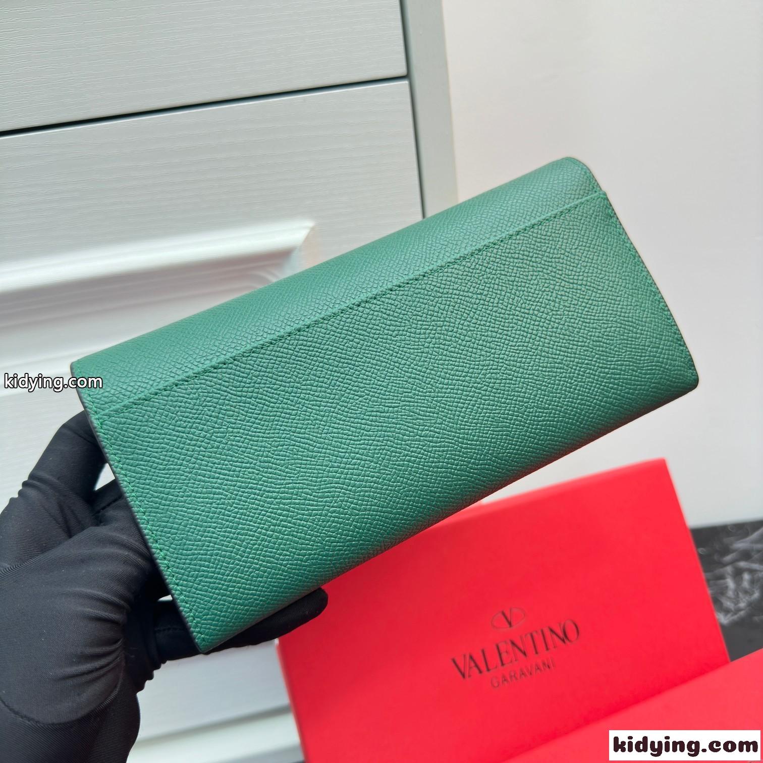ヴァレンティノ 財布 コピー Vロゴ シグネチャー グレインカーフスキン 長財布 グリーン-1