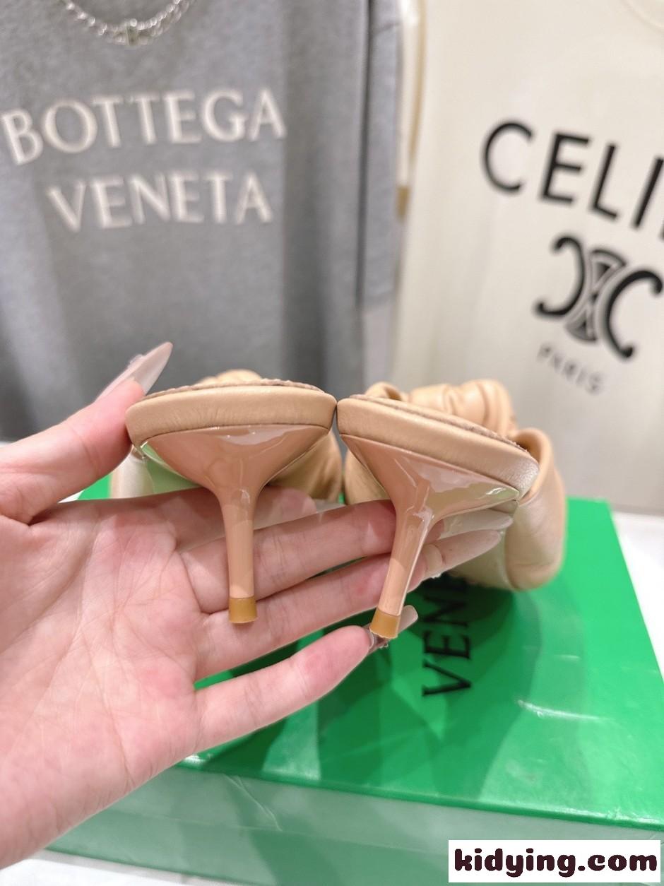 人気 洗練された チェリー ミュール ボッテガ・ヴェネタ サンダル コピー ベージュ-3