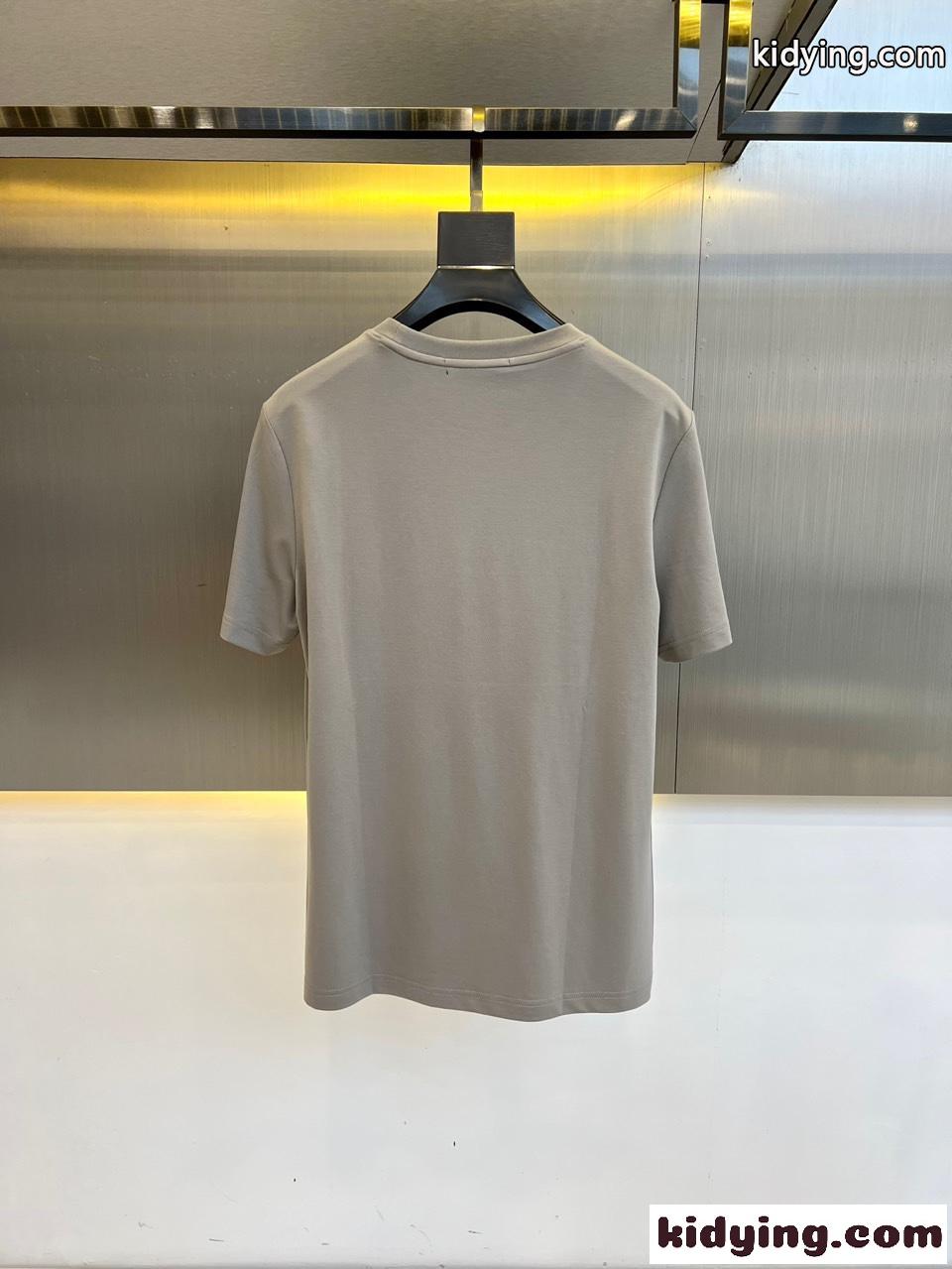 アルマーニ Tシャツ 偽物 シンプル ロゴ クルーネック 半袖Tシャツ グレー-3