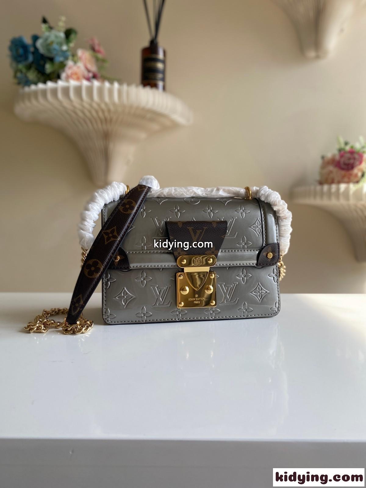 M90516 LV ルイヴィトン ワインウッド モノグラムヴェルニ バッグ スーパーコピー シルバー-1