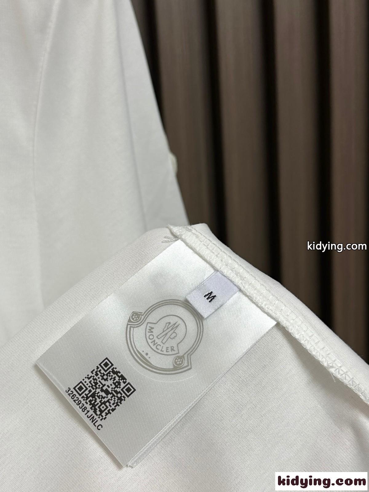 カジュアル 定番 クルーネック 半袖Tシャツ モンクレール Tシャツ コピー ホワイト-3