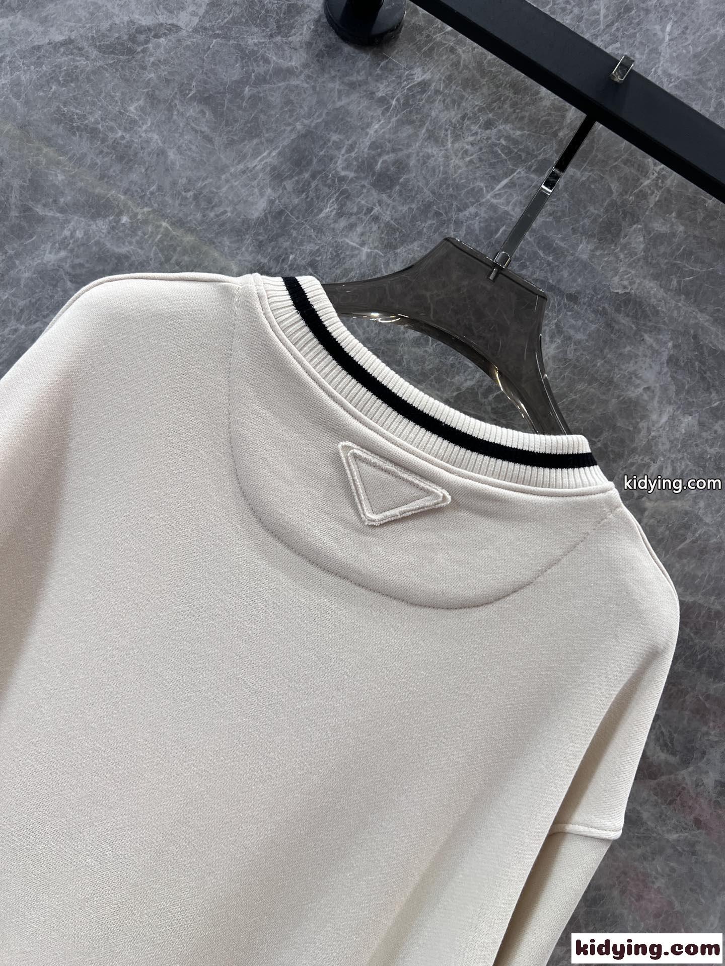 パッチ付 コットン スウェットシャツ プラダ Tシャツ コピー ユニセックス-4