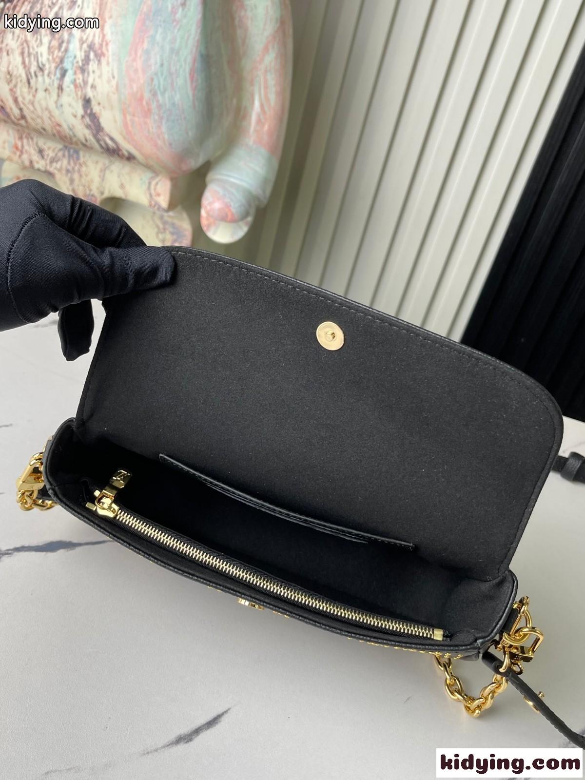 M82653 ウォレット オン チェーン・アイビー ルイヴィトン バッグ スーパーコピー ショルダーバッグ-4